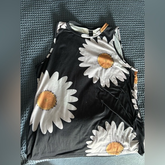 Soft Black Tank Top with Bright Daisies. Rarely worn. Like new. - Picture 4 of 5